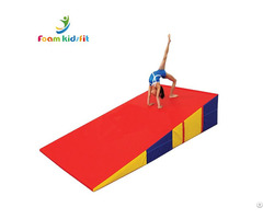 71 Inchx35 Inchx16 Inch Cheese Wedge Gymnastic Folding Incline Mat