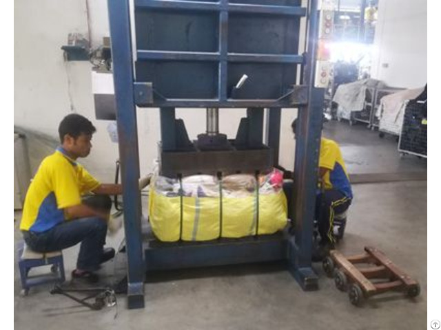 Scrap Textile Hydraulic Baling Press