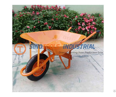 How To Choose A Garden Wheelbarrows