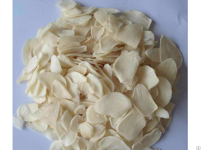 Dehydrated Garlic Flakes