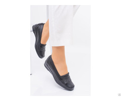 Women Leather Shoes Black Color