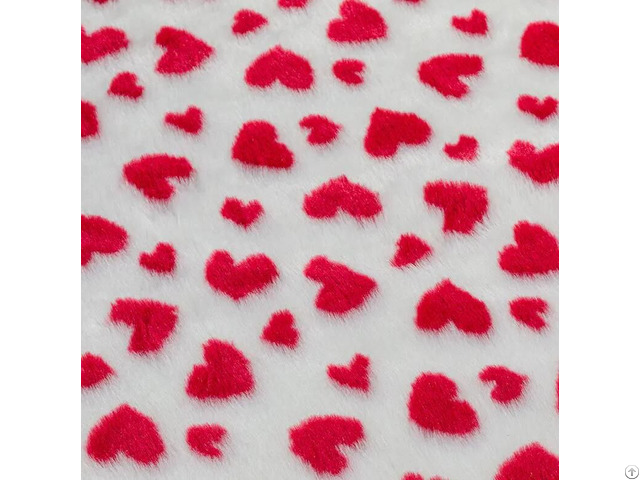 21hd0222 1 Red Heart Shape Jacquard Faux Fur