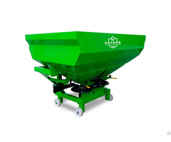 Fertilizer Spreader 1