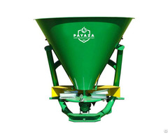 Fertilizer Spreader 4