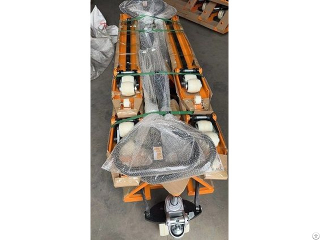 Hydraulic Forklifts Are Widely Used In Warehouses
