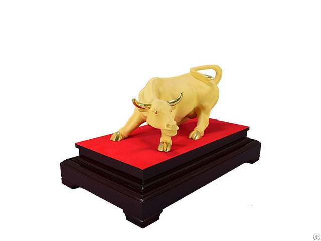 Velvet Sand Gold Crafts Wall Street Bull