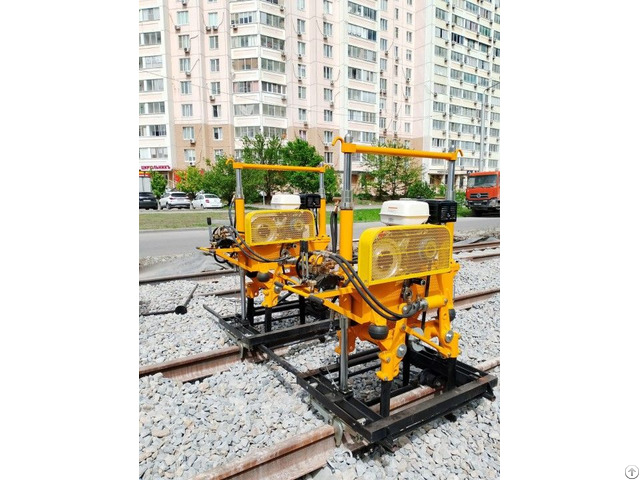Yd 22 Rail Tamping Machine