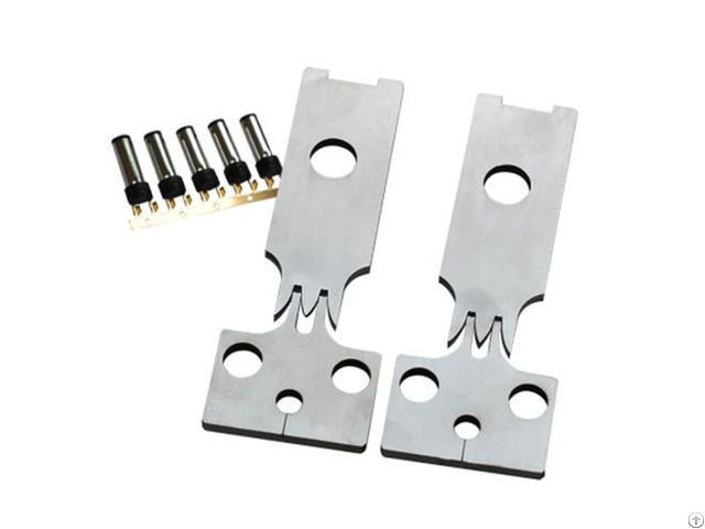 Customizable Terminal Blades