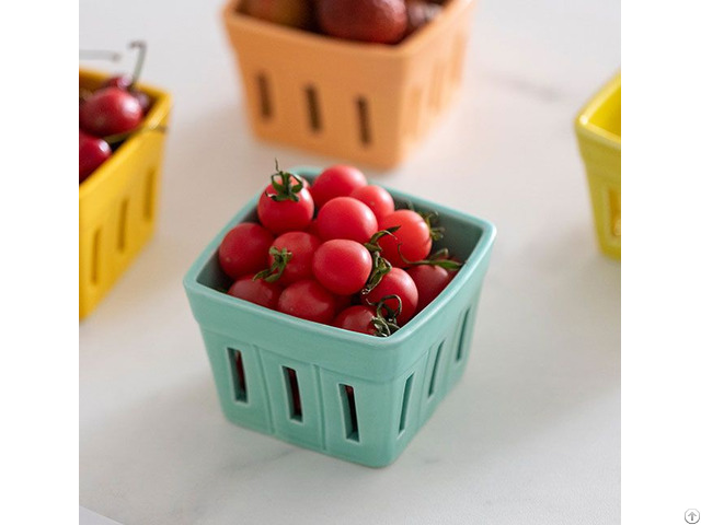 Custom Simple Ceramic Drainer Basket Fruit Plate