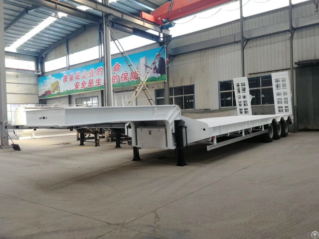 Tri Axle Low Bed Semi Trailer