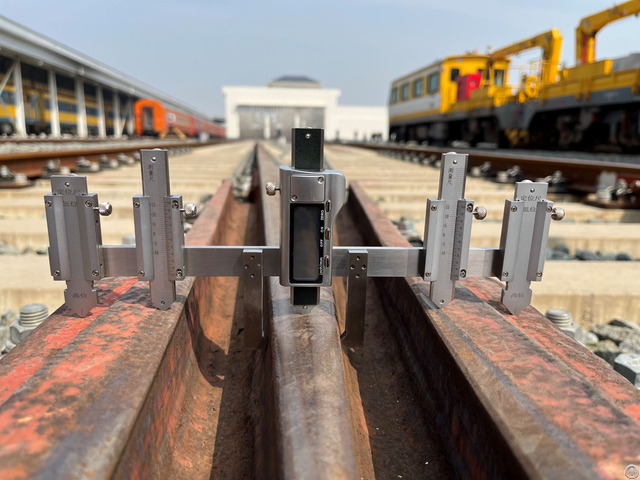 Lj Zc A Rail Frog Wear Gauge