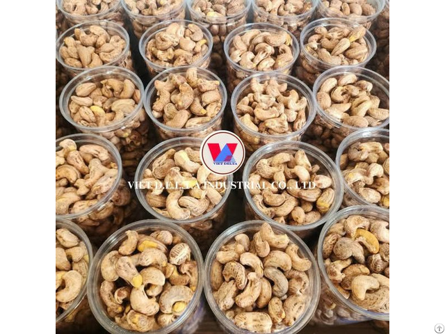 Raw Cashew Nuts The Peak Of Quality Complying With International Standard Afi 2012