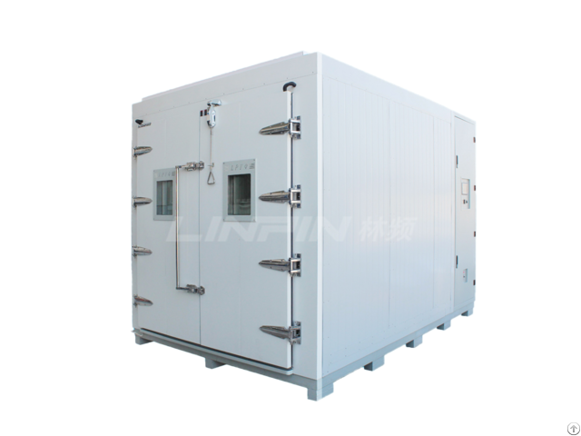 Photovoltaic Wet Freezing Test Chamber