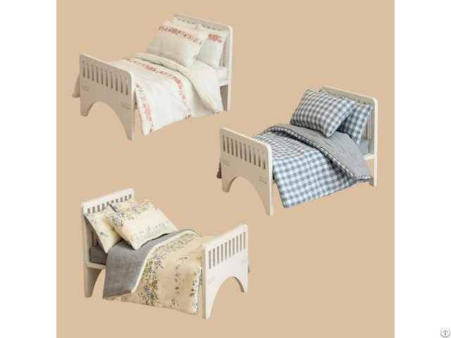 Miniature Wooden Bed With Fabric Bedings Miniature Wooden Bed With Fabric Bedings