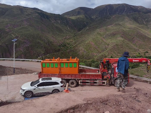 Low Temperature Magnetic Waste To Energy Combustion Chamber