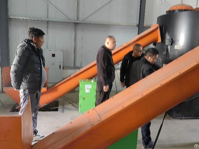 Low Temperature Magnetic Pyrolysis Device