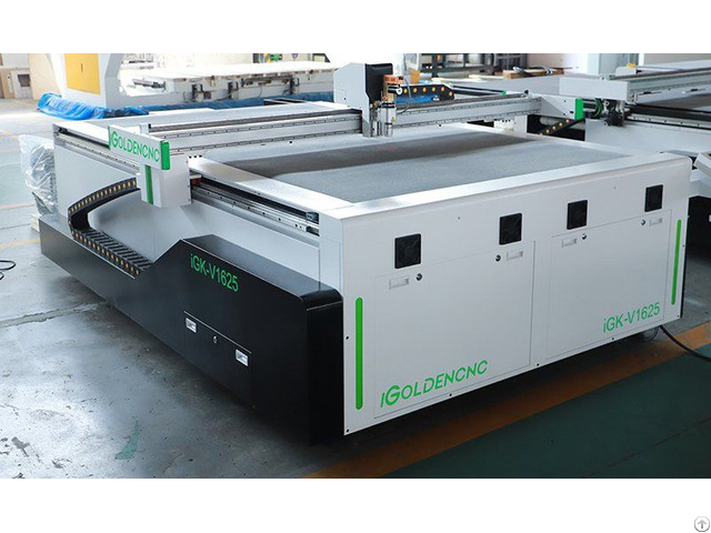 Automatic Fabric Cutting Machine