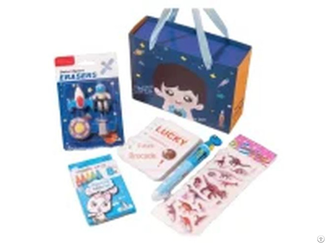 China Holiday Gift Sets For Her Primary School Students