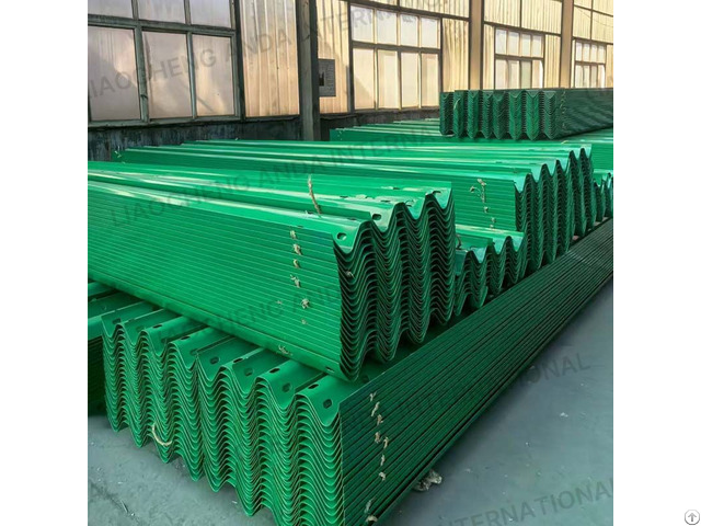 Plastic Spray Corrugated Guardrail