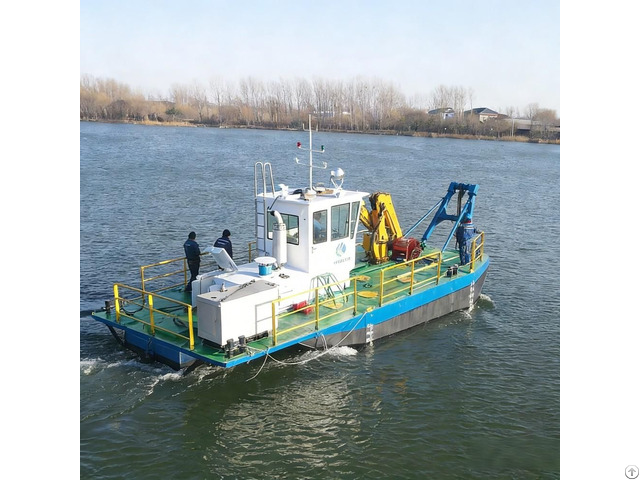 Multi Purpose Work Boat With Hydraulic Winch For Marine And River Operations