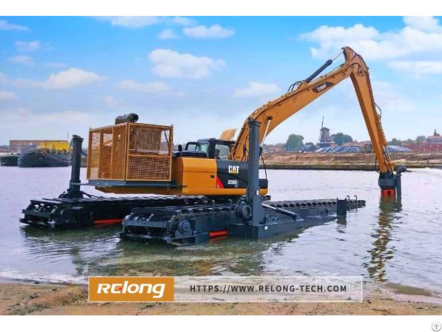 Relong Amphibious Excavator For Wetland And Dredging Projects