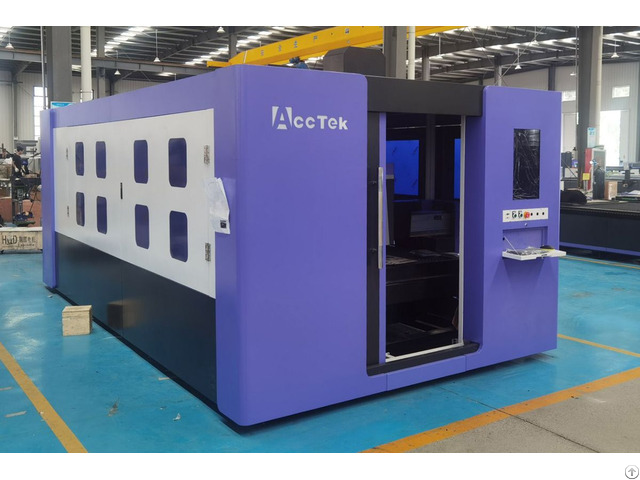 Acctek Fully Enclosed Fiber Laser Cutting Machine