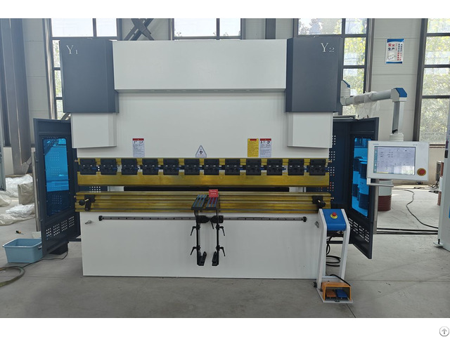 Acctek Electro Hydraulic Servo Cnc Press Brake