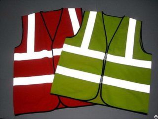 Safety Vest With High Visibility Reflective