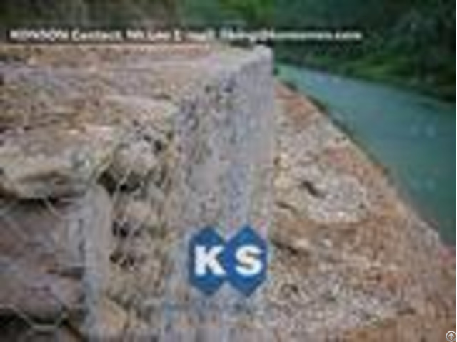 Monolithic Galvanized Iron Wire Hexagonal Welded Mesh Gabions Retaining Wall