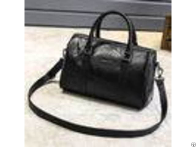 Black Cross Body Real Soft Leather Handbags Large Capacity With Padded Nylon Lining