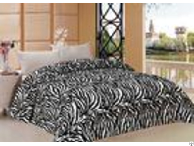 Zebra Pattern Full Bed Comforter Set With Printed Flannel Fleece Front