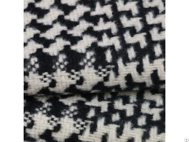 100 Percent Polyester Black And White Swallow Gird Woven Fabric