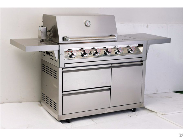 Outdoor 4 Burner High Quality Freestanding Gas Grill With Cast Iron Main Burners