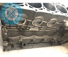 Dongfeng Cummins Isde Diesel Engine Cylinder Block 4990443