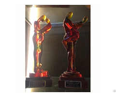 Suanti Original Design Transparent Resin Colorful Romantic Lover Couple Statue