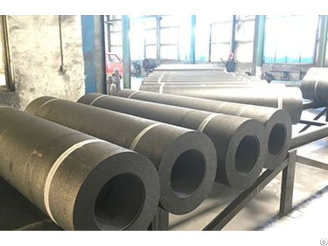 Manufacture Uhp Graphite Electrode