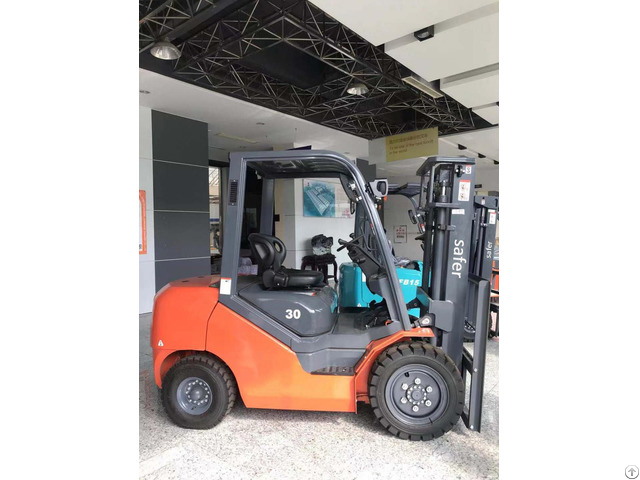 Three Tons Diesel Forklift With Ce