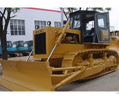 Bulldozer T140 1