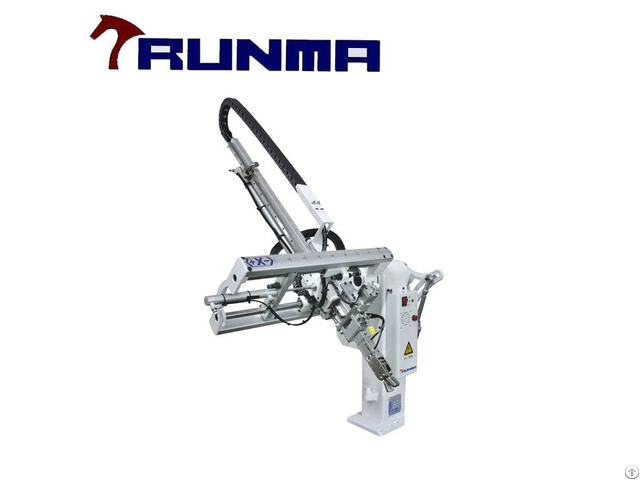 Swing Arm Sprue Picker Robot