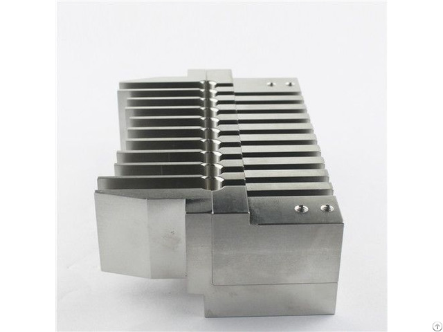 China Custom Precision Stainless Steel Parts Cnc Machining Metal Manufacture