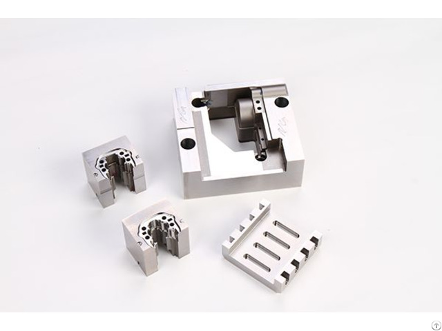 Precision Mould Part Manufacturer With Excellent Production Team