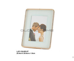 Custom Photo Frame Display